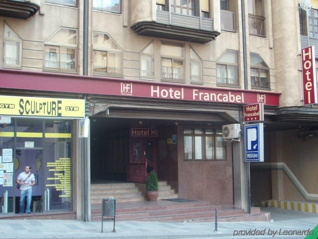 קואנקה Oyo Hotel Francabel מראה חיצוני תמונה