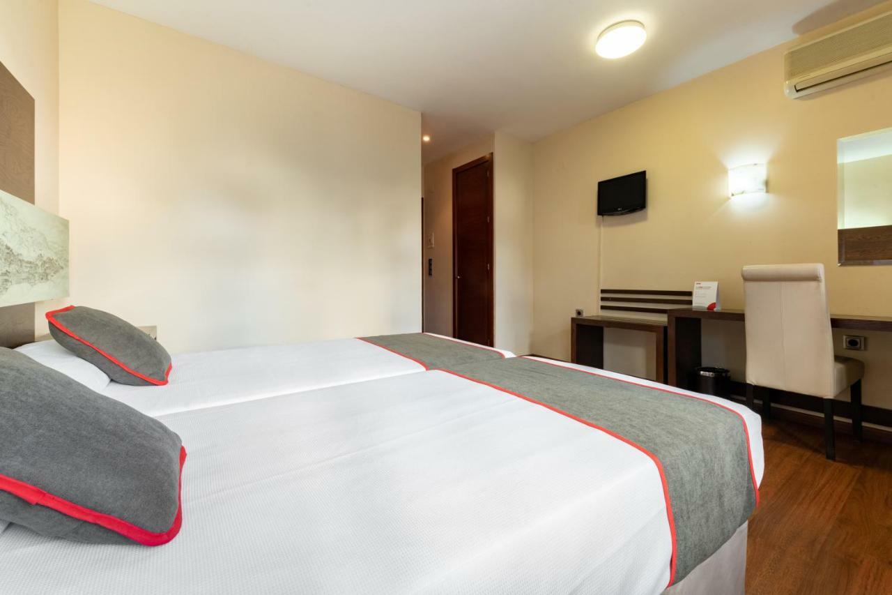 קואנקה Oyo Hotel Francabel מראה חיצוני תמונה